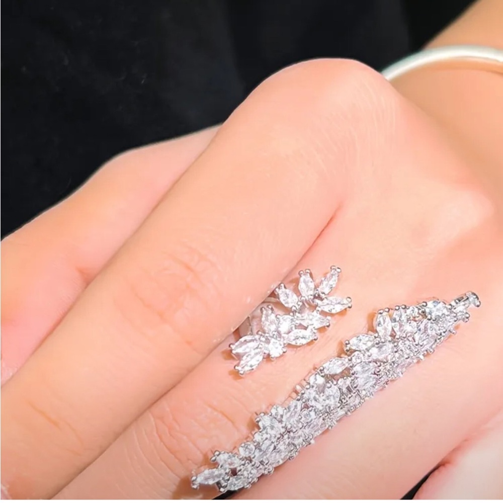 Elegant Silver Crystal Ring Set